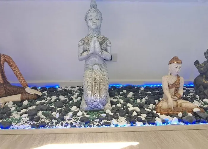 Newly Renovated 1 Bedroom Nana