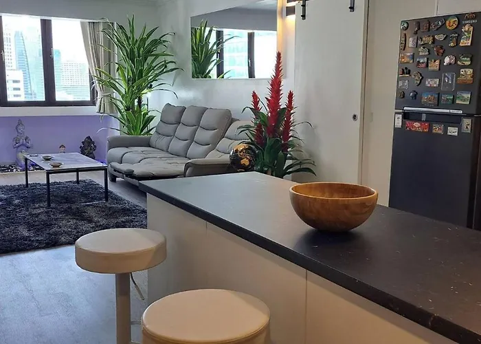 Newly Renovated 1 Bedroom Nana 別荘 *