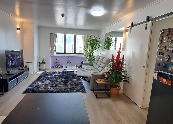 Newly Renovated 1 Bedroom Nana *