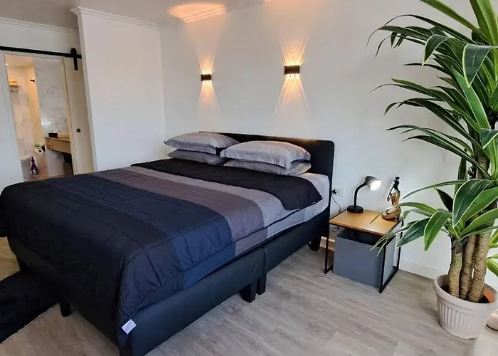 Newly Renovated 1 Bedroom Nana バンコク都