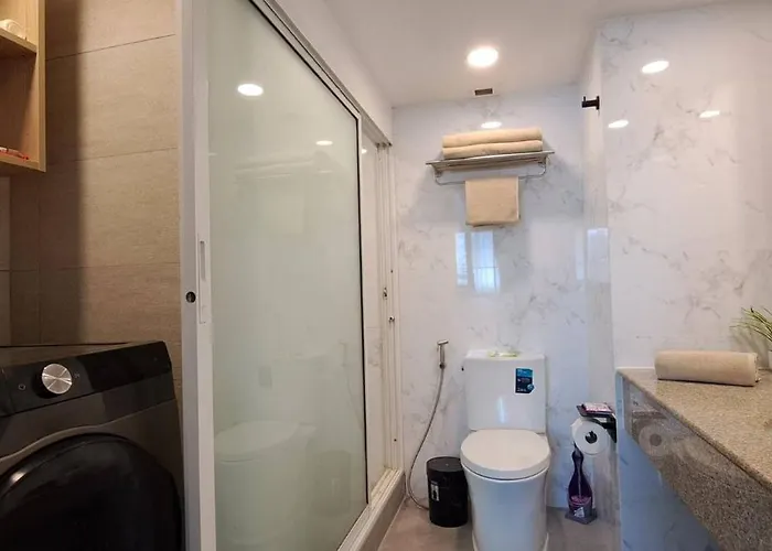 Newly Renovated 1 Bedroom Nana 別荘