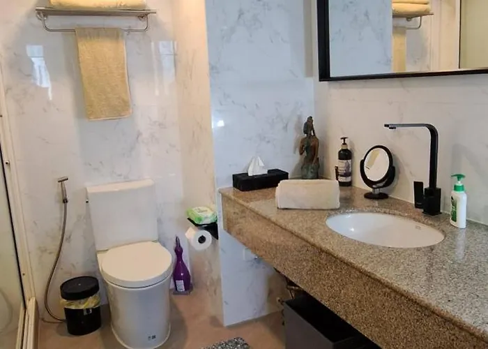 Newly Renovated 1 Bedroom Nana 別荘 バンコク都